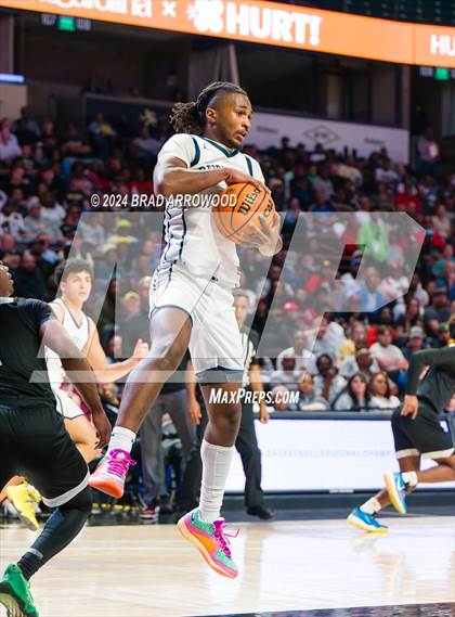 Thumbnail 3 in Salisbury vs Reidsville (NCHSAA 2A Regional Final) photogallery.