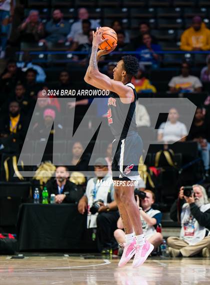 Thumbnail 2 in Salisbury vs Reidsville (NCHSAA 2A Regional Final) photogallery.