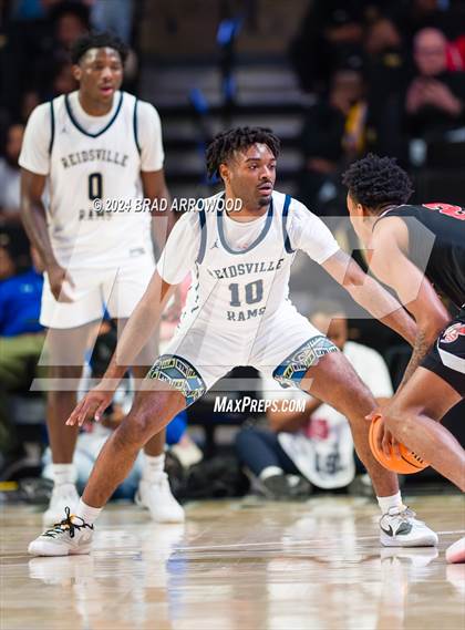 Thumbnail 2 in Salisbury vs Reidsville (NCHSAA 2A Regional Final) photogallery.