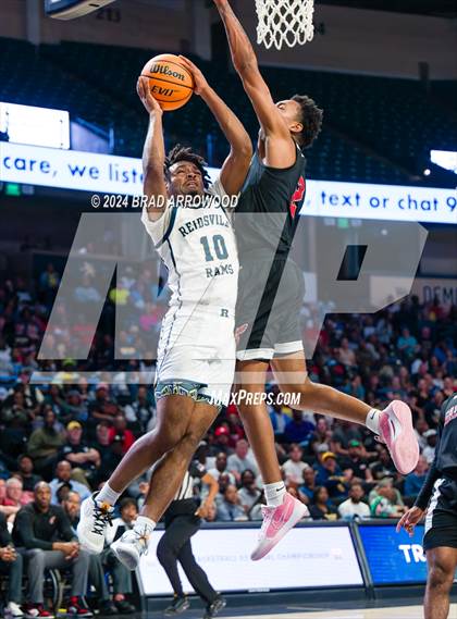 Thumbnail 3 in Salisbury vs Reidsville (NCHSAA 2A Regional Final) photogallery.