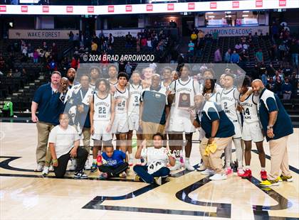 Thumbnail 3 in Salisbury vs Reidsville (NCHSAA 2A Regional Final) photogallery.