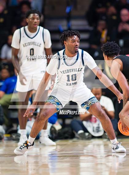 Thumbnail 1 in Salisbury vs Reidsville (NCHSAA 2A Regional Final) photogallery.