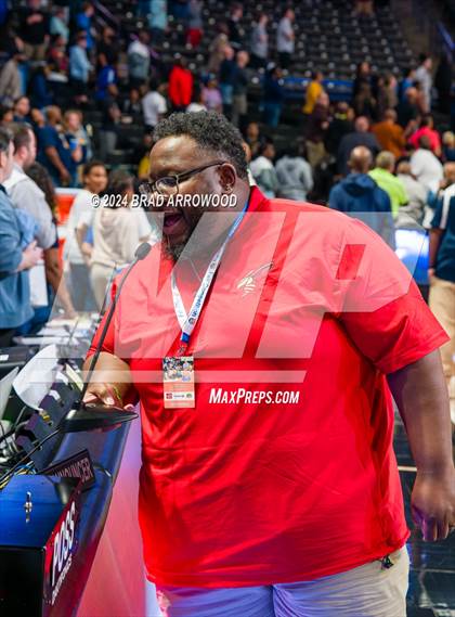 Thumbnail 1 in Salisbury vs Reidsville (NCHSAA 2A Regional Final) photogallery.