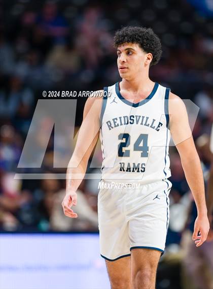 Thumbnail 1 in Salisbury vs Reidsville (NCHSAA 2A Regional Final) photogallery.