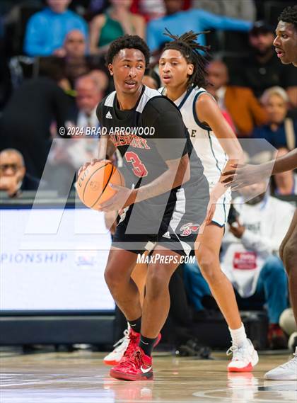 Thumbnail 3 in Salisbury vs Reidsville (NCHSAA 2A Regional Final) photogallery.