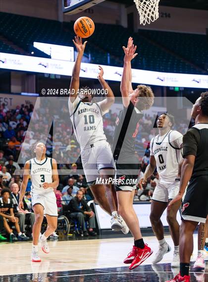 Thumbnail 1 in Salisbury vs Reidsville (NCHSAA 2A Regional Final) photogallery.