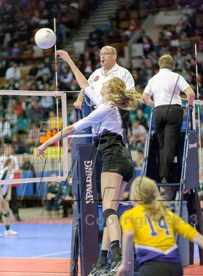 Thumbnail 3 in Eaton vs. Bayfield (CHSAA 3A Pool I) photogallery.