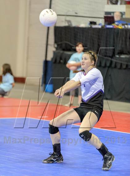 Thumbnail 2 in Eaton vs. Bayfield (CHSAA 3A Pool I) photogallery.
