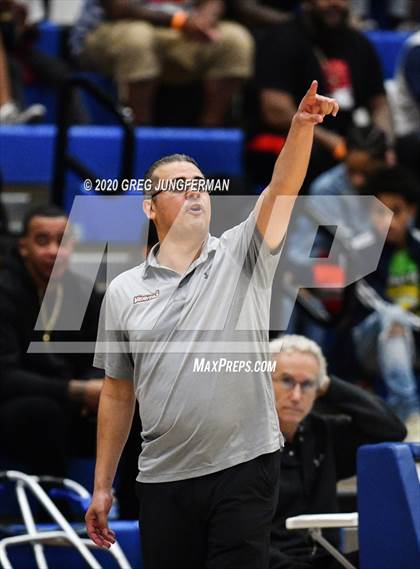 Thumbnail 3 in Dream City Christian vs. Veritas Prep of CA (Crush in the Valley) photogallery.