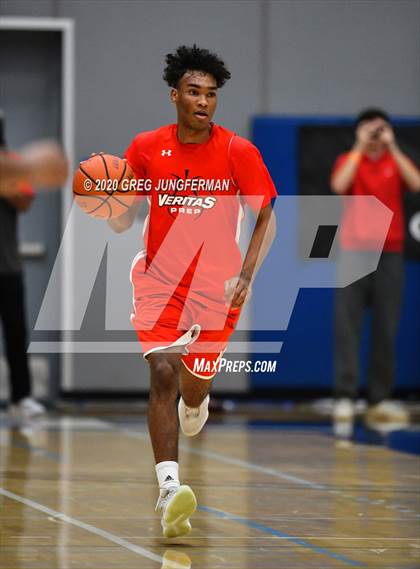 Thumbnail 3 in Dream City Christian vs. Veritas Prep of CA (Crush in the Valley) photogallery.