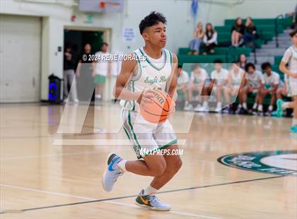 Thumbnail 1 in Marshall vs Eagle Rock photogallery.
