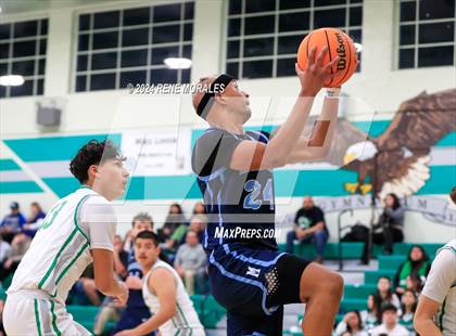 Thumbnail 1 in Marshall vs Eagle Rock photogallery.