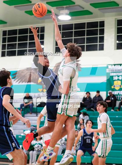 Thumbnail 2 in Marshall vs Eagle Rock photogallery.