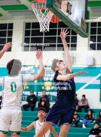 Thumbnail 1 in Marshall vs Eagle Rock photogallery.