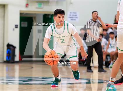 Thumbnail 1 in Marshall vs Eagle Rock photogallery.