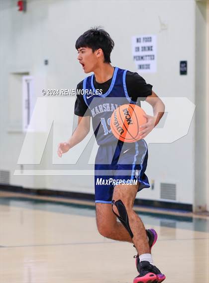Thumbnail 1 in Marshall vs Eagle Rock photogallery.