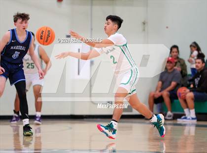 Thumbnail 1 in Marshall vs Eagle Rock photogallery.