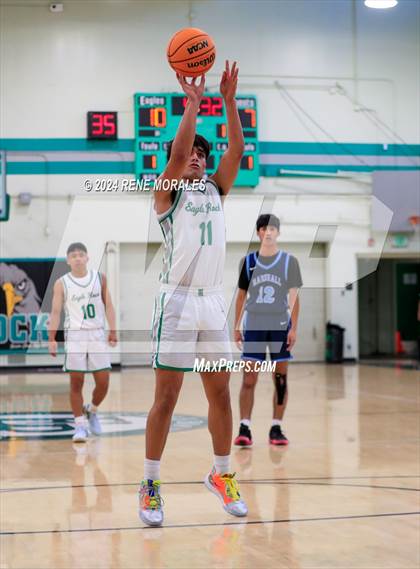 Thumbnail 1 in Marshall vs Eagle Rock photogallery.