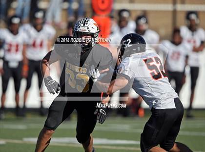 Thumbnail 2 in Malakoff vs. Gladewater (UIL 3A Regional Playoff) photogallery.