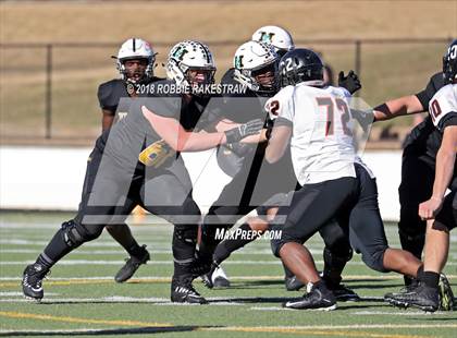 Thumbnail 3 in Malakoff vs. Gladewater (UIL 3A Regional Playoff) photogallery.