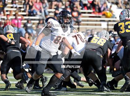 Thumbnail 2 in Malakoff vs. Gladewater (UIL 3A Regional Playoff) photogallery.