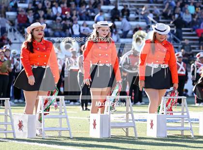 Thumbnail 1 in Malakoff vs. Gladewater (UIL 3A Regional Playoff) photogallery.