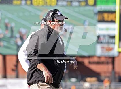 Thumbnail 3 in Malakoff vs. Gladewater (UIL 3A Regional Playoff) photogallery.