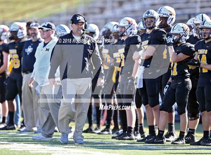 Thumbnail 2 in Malakoff vs. Gladewater (UIL 3A Regional Playoff) photogallery.