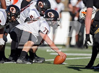 Thumbnail 2 in Malakoff vs. Gladewater (UIL 3A Regional Playoff) photogallery.