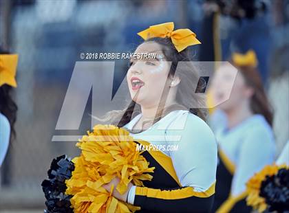 Thumbnail 1 in Malakoff vs. Gladewater (UIL 3A Regional Playoff) photogallery.