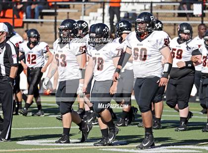 Thumbnail 3 in Malakoff vs. Gladewater (UIL 3A Regional Playoff) photogallery.