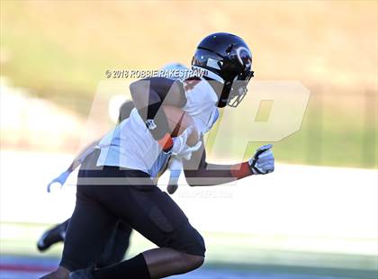Thumbnail 2 in Malakoff vs. Gladewater (UIL 3A Regional Playoff) photogallery.