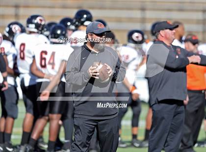 Thumbnail 2 in Malakoff vs. Gladewater (UIL 3A Regional Playoff) photogallery.