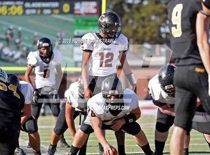 Thumbnail 2 in Malakoff vs. Gladewater (UIL 3A Regional Playoff) photogallery.