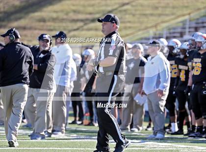 Thumbnail 1 in Malakoff vs. Gladewater (UIL 3A Regional Playoff) photogallery.