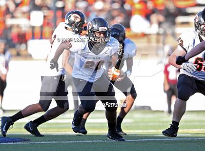 Thumbnail 1 in Malakoff vs. Gladewater (UIL 3A Regional Playoff) photogallery.