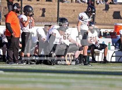 Thumbnail 1 in Malakoff vs. Gladewater (UIL 3A Regional Playoff) photogallery.