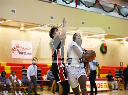 Thumbnail 2 in William Floyd @ Half Hollow Hills East (The Gary Charles Hoop Classic) photogallery.