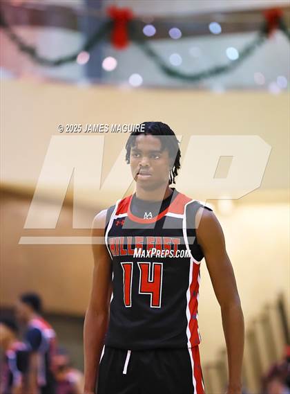 Thumbnail 3 in William Floyd @ Half Hollow Hills East (The Gary Charles Hoop Classic) photogallery.