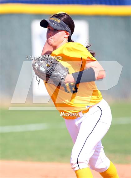 Thumbnail 2 in Northwest Christian vs. Saguaro (Cool Nights Tournament) photogallery.