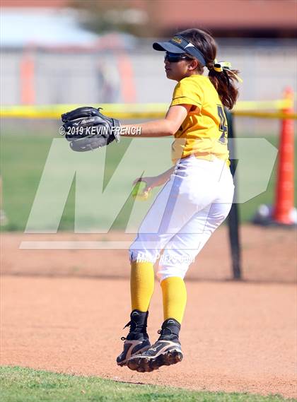 Thumbnail 2 in Northwest Christian vs. Saguaro (Cool Nights Tournament) photogallery.