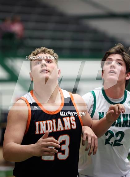 Thumbnail 3 in Grand Saline vs Mabank photogallery.