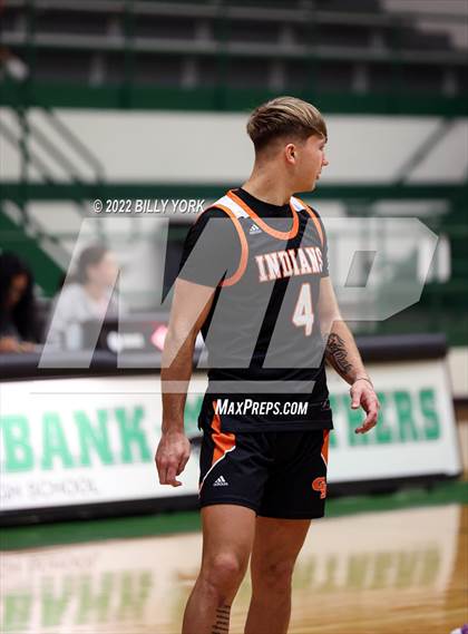Thumbnail 3 in Grand Saline vs Mabank photogallery.
