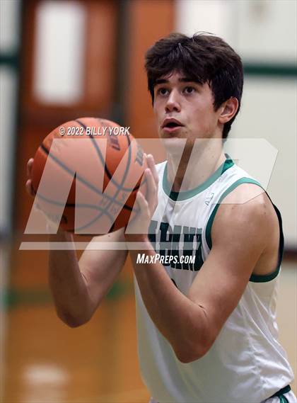Thumbnail 2 in Grand Saline vs Mabank photogallery.
