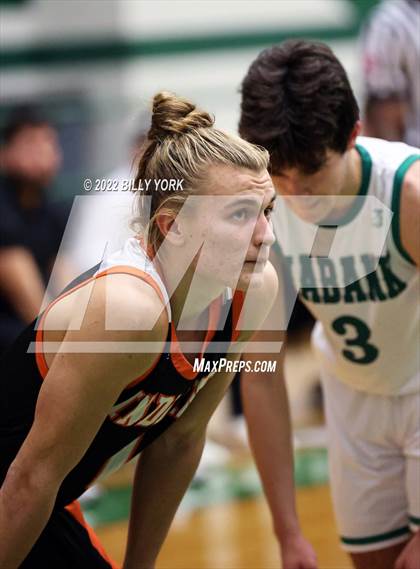Thumbnail 3 in Grand Saline vs Mabank photogallery.