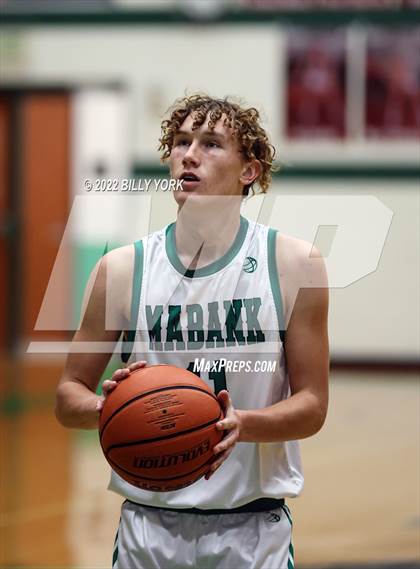 Thumbnail 3 in Grand Saline vs Mabank photogallery.