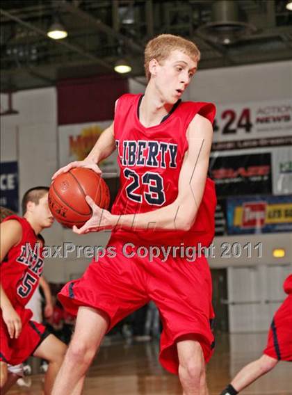 Thumbnail 2 in Trinity vs. Liberty Christian (CIF NS D5 Final) photogallery.
