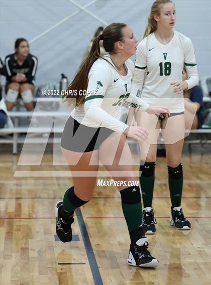 Thumbnail 2 in Calvary Christian vs Venice (Nike Tournament of Champions) photogallery.