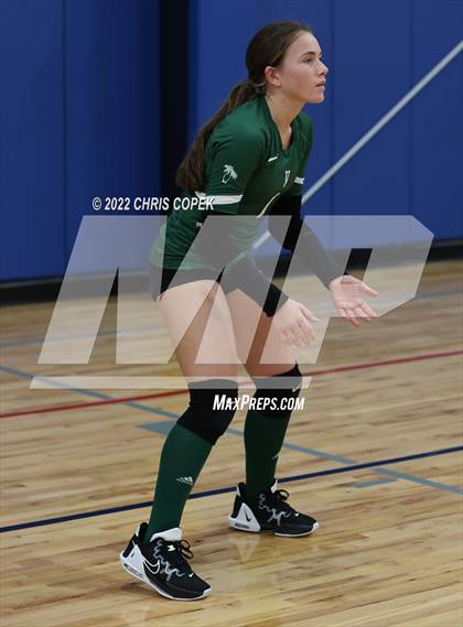 Thumbnail 2 in Calvary Christian vs Venice (Nike Tournament of Champions) photogallery.