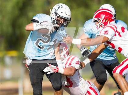 Thumbnail 3 in JV: Mater Dei vs. Villa Park photogallery.